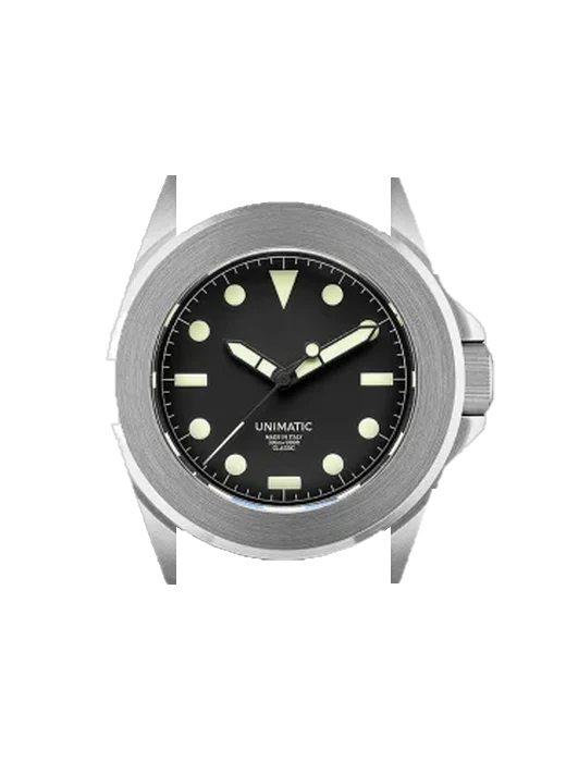 Modello Quattro UT4 con Cinturino Vitello Vintage Marrone — Patina Naturale