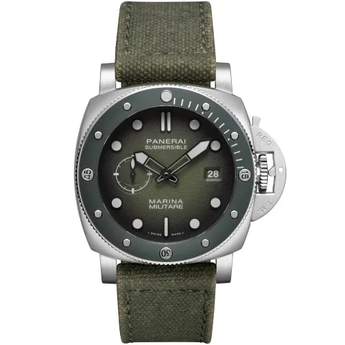 Panerai Submersible PAM01697
