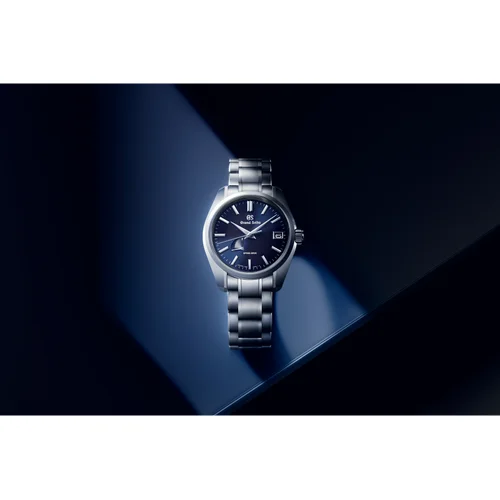 Grand Seiko Heritage SBGA375, 19 mm lug width